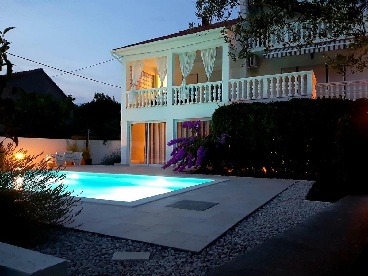 Holiday Home Villa Emma Debeljak Exteriér fotografie
